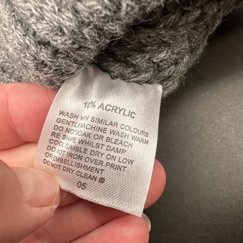 Furtalk Gray Stocking Hat Warm Cozy Winter NWOT Boho Light Academia Classicore